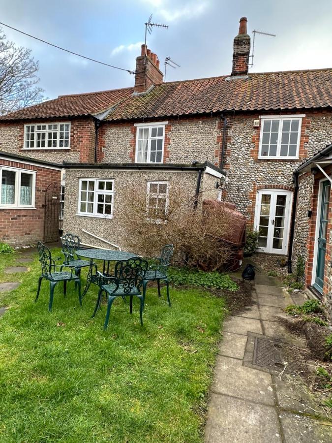 2 bedroomed cottage near quay Blakeney  Esterno foto